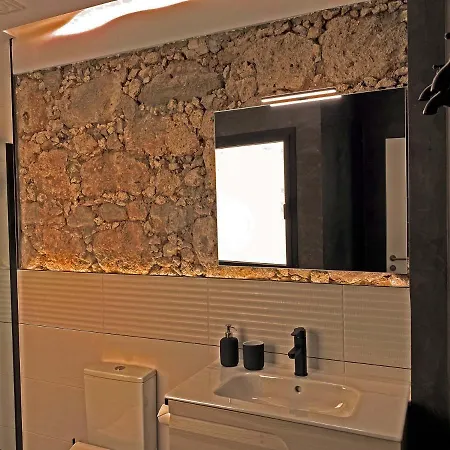Lägenhet Perdomo By Rustic Homes *